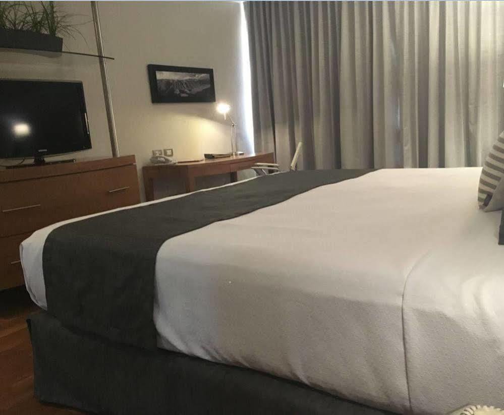 Hotel Mercury Inn Queretaro Bagian luar foto
